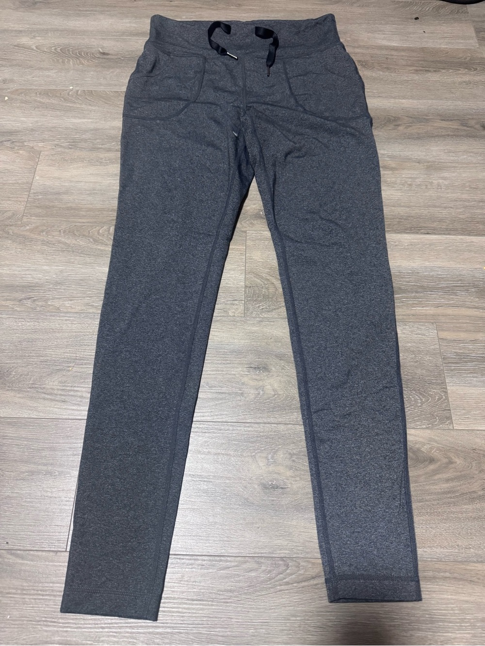Lululemon Grey Straight Leg Athletic Pants Drawstring Size 10